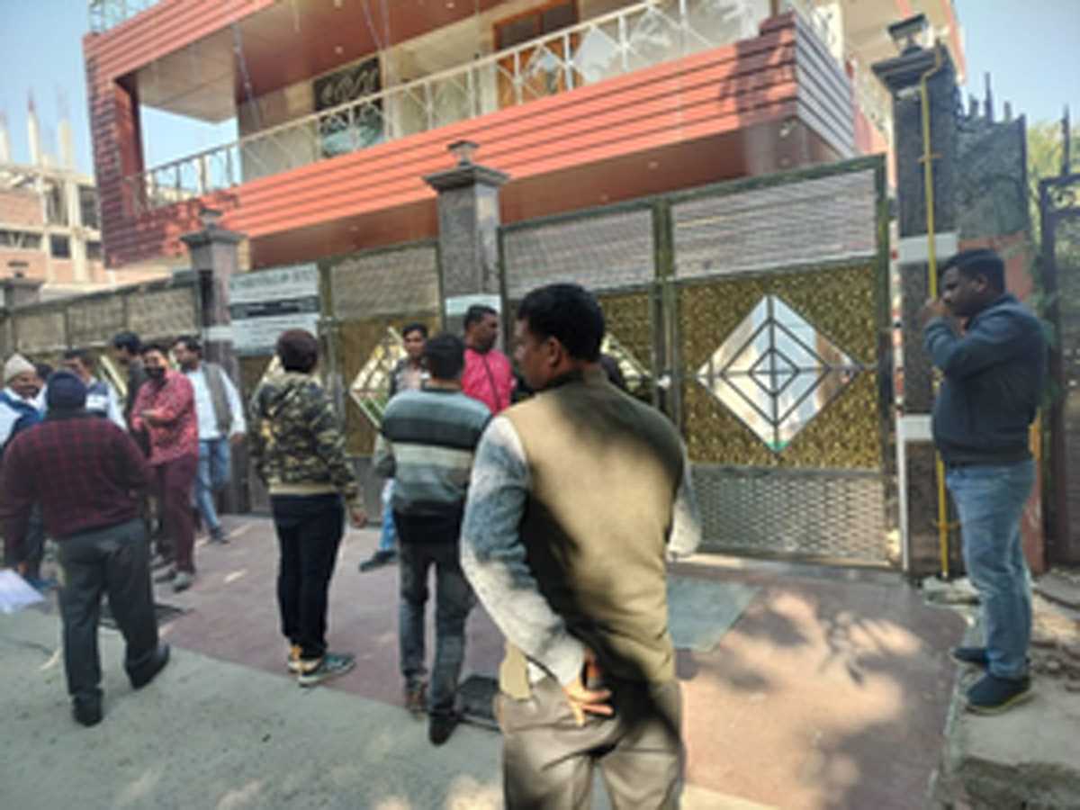 ग्रेटर नोएडा में 20 गेस्ट हाउस, होटल और पीजी हुए सील, जारी रहेगी कार्रवाई